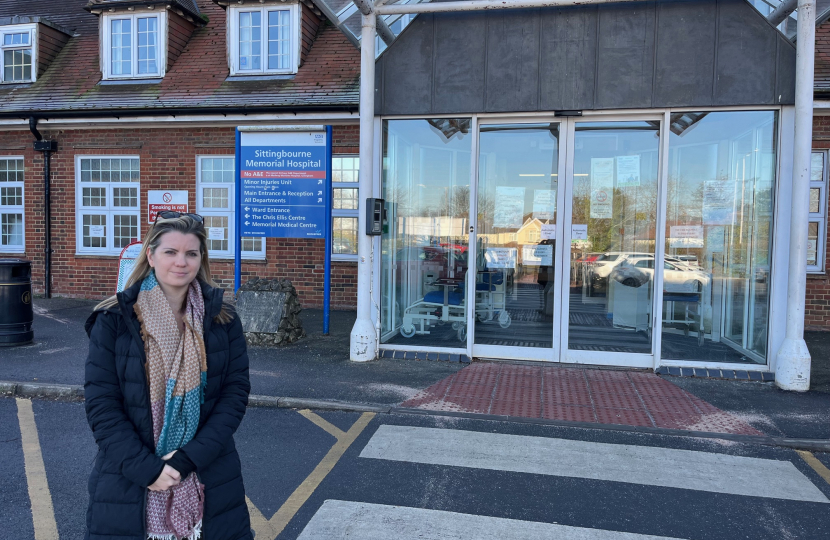 Aisha outside Sittingbourne Memorial Hospital